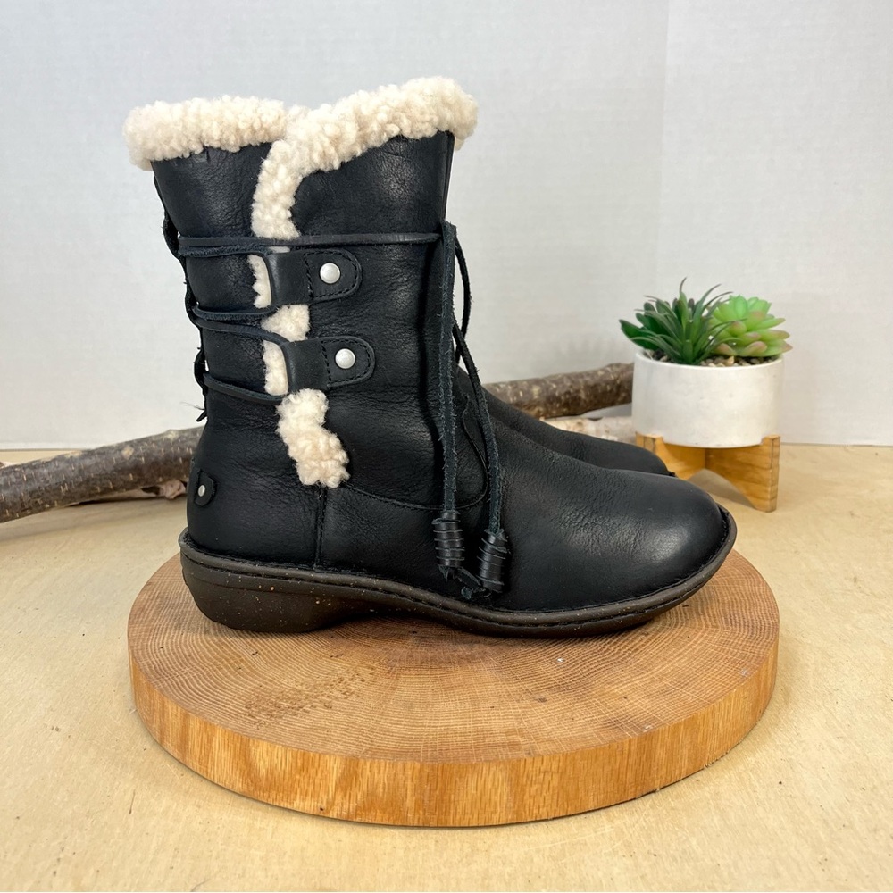 UGG Akadia Leather Shearling Boots Black Size 7 | Lace-Up Mid-Calf Winter Boot